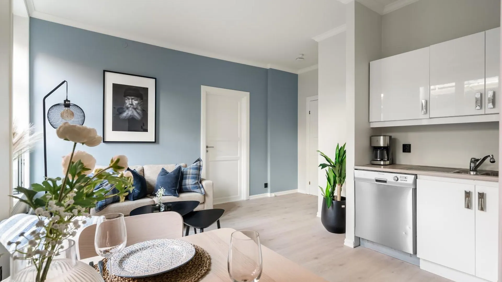 Bergen Beds Apartments - Unbeatable Location!