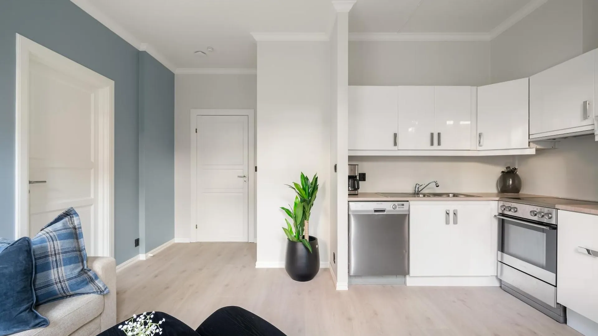 Bergen Beds Apartments - Unbeatable Location!